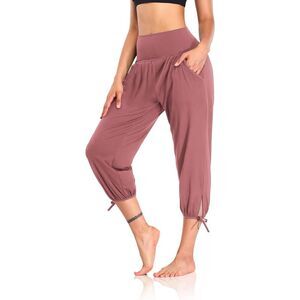 Yoga Capris with Pockets M